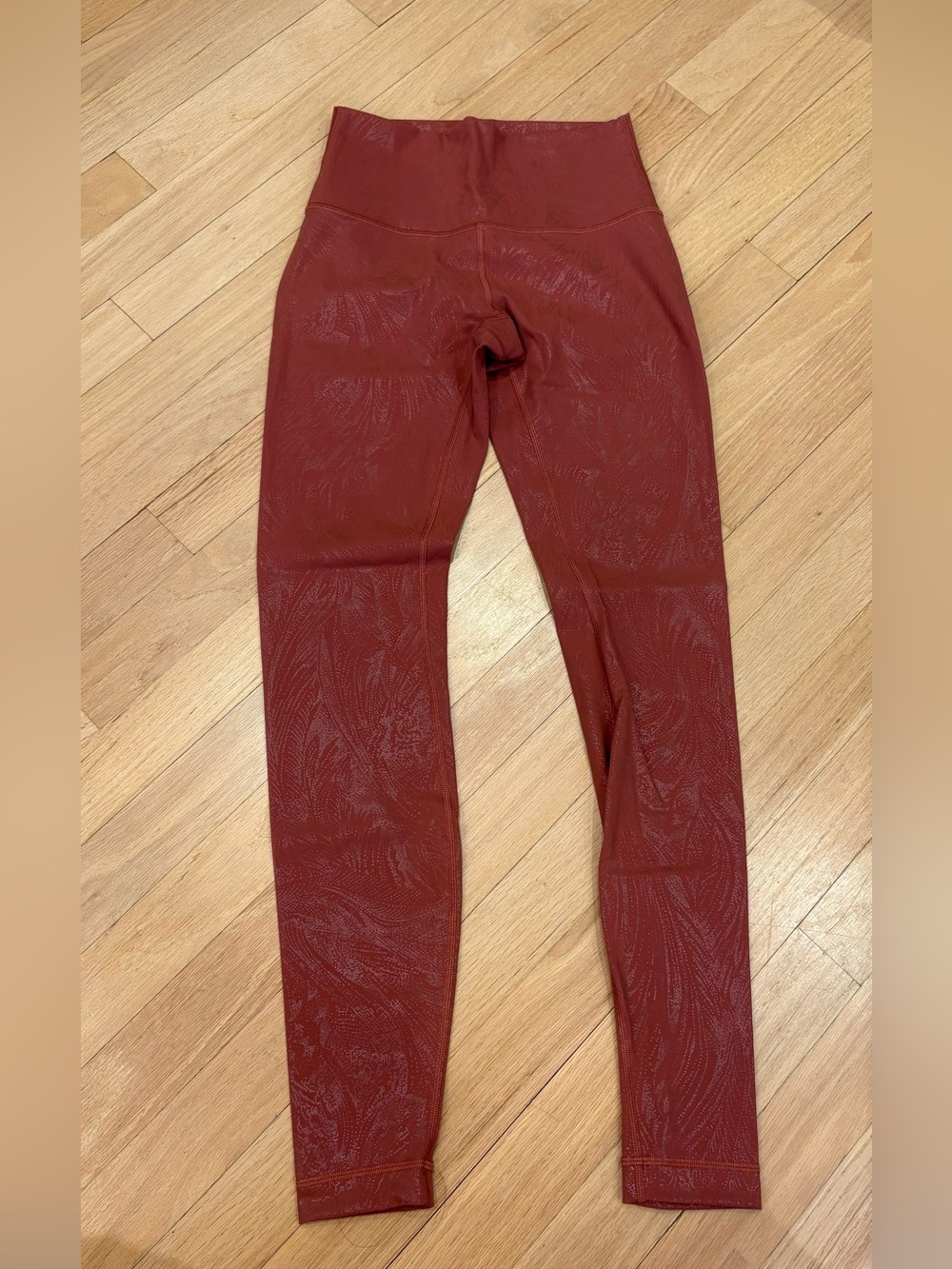 Lululemon leggings in pink